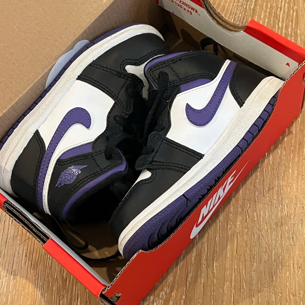 Air Jordan 1 Mid (TD) "Dark Iris" size 8C